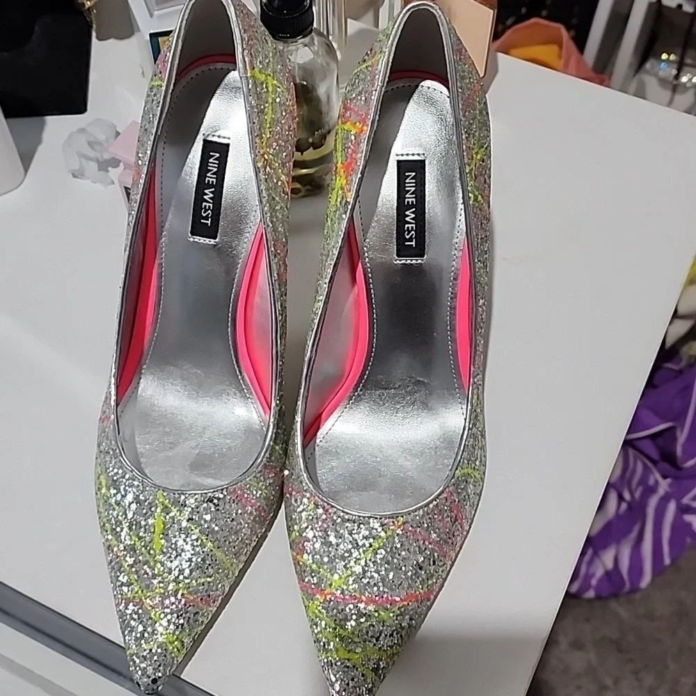 Nine west heels sz 10 - Picture 3 of 6